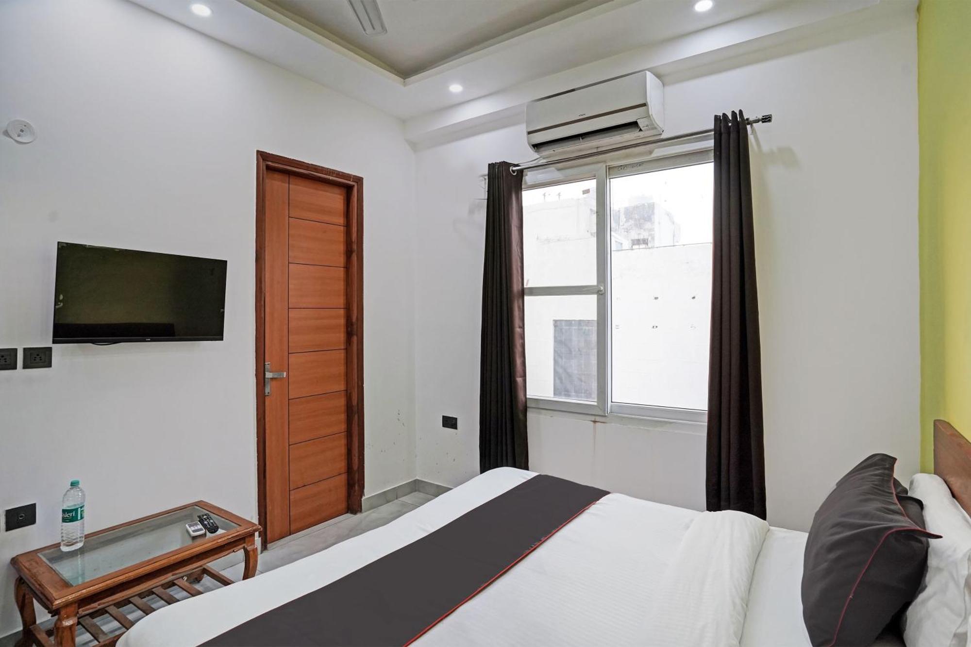 Hotel O Golden Admire Noida Luaran gambar