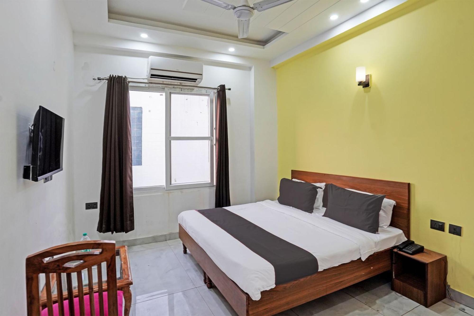 Hotel O Golden Admire Noida Luaran gambar